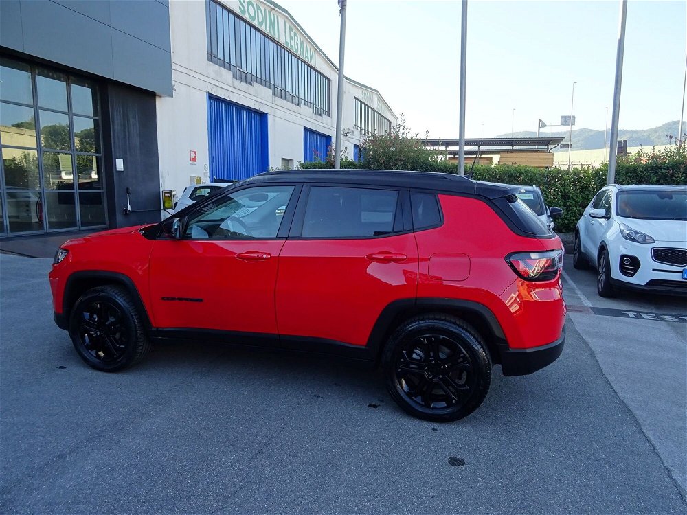 Jeep Compass 1.3 T4 190CV PHEV AT6 4xe Night Eagle  nuova a Lucca (2)