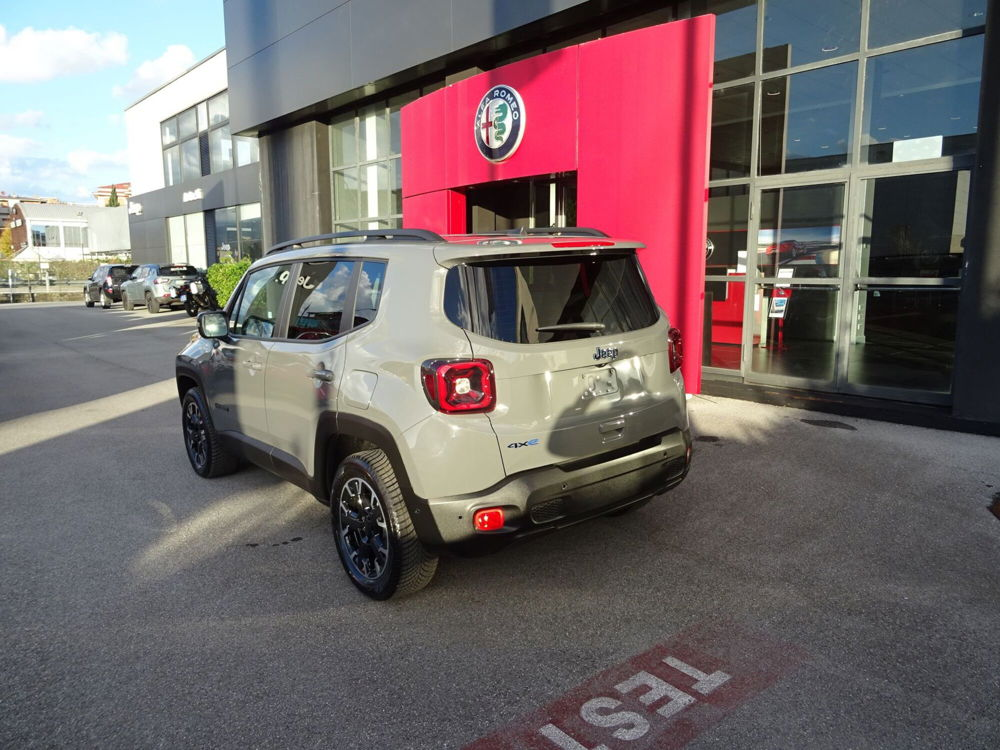 Jeep Renegade 1.3 T4 240CV PHEV 4xe AT6 Upland Cross nuova a Lucca (3)