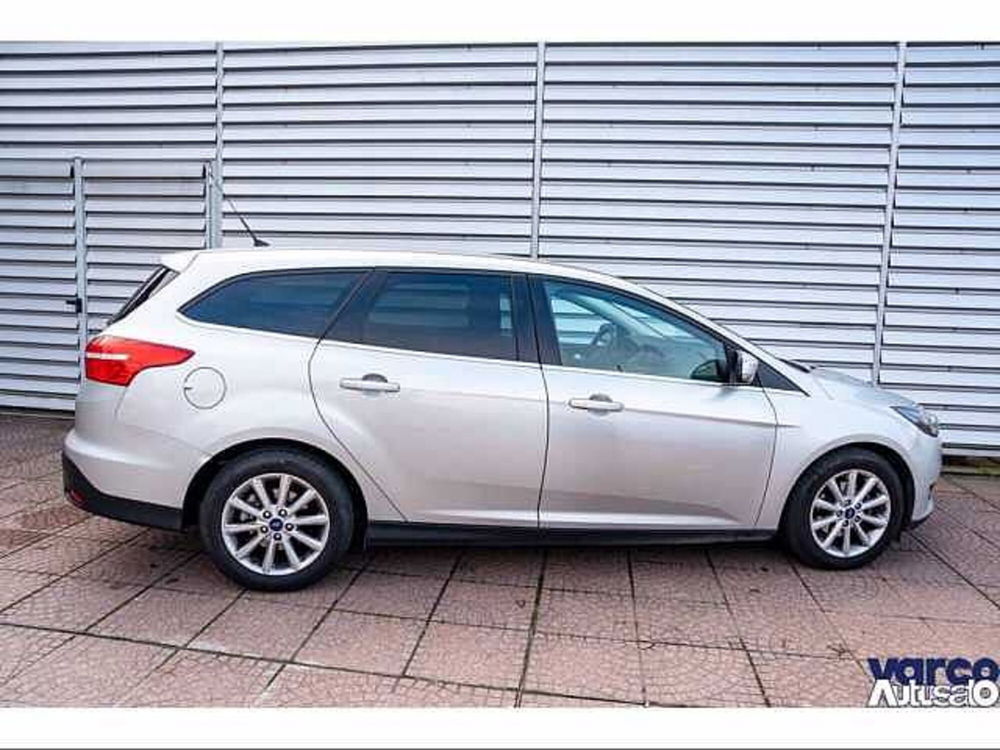 Ford Focus Station Wagon usata a Milano (11)