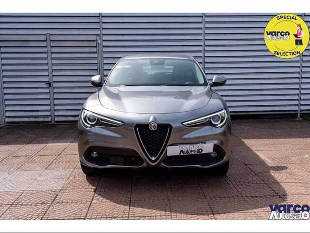 Alfa Romeo Stelvio usata a Milano (3)