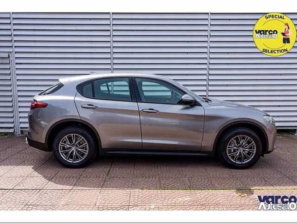 Alfa Romeo Stelvio usata a Milano (5)