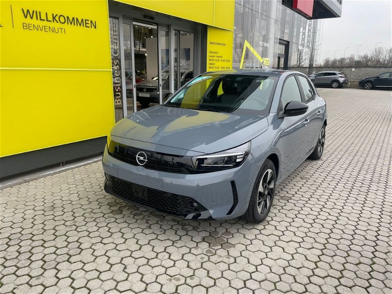 Opel Corsa-e 136 CV 5 porte nuova a Magenta