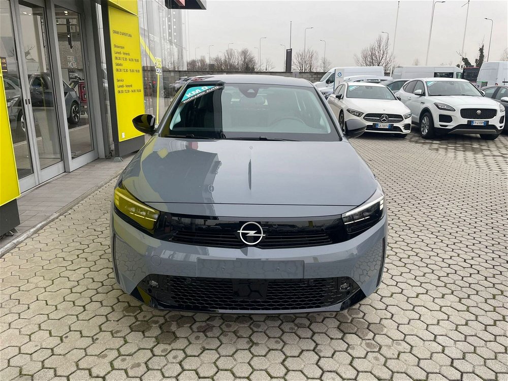 Opel Corsa-e 136 CV 5 porte nuova a Magenta (2)