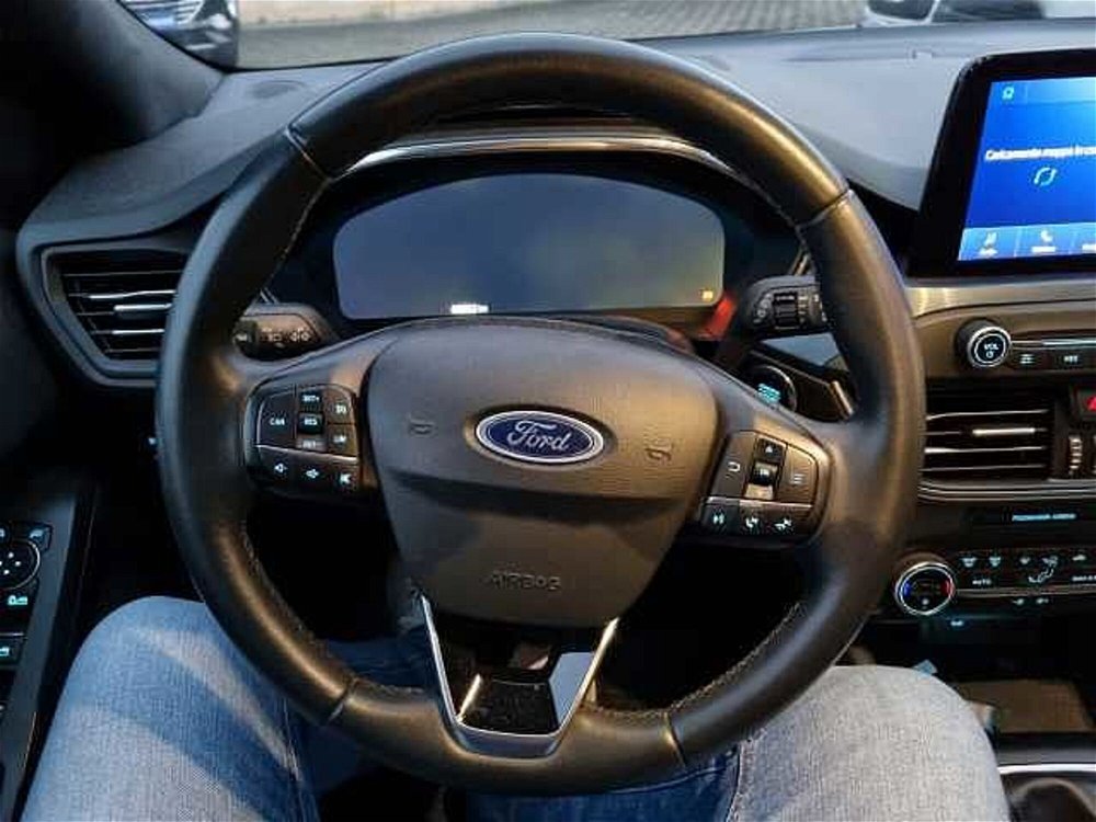 Ford Focus 1.0 EcoBoost Hybrid 155 CV 5p. Active X  del 2020 usata a Monopoli (5)