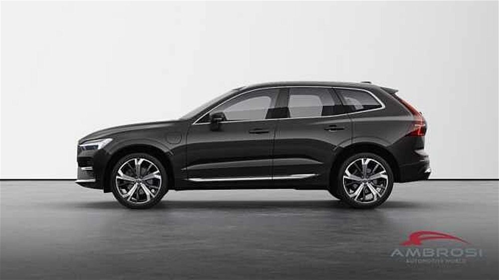 Volvo XC60 T6 Recharge AWD Plug-in Hybrid aut. Ultimate Bright nuova a Corciano (2)