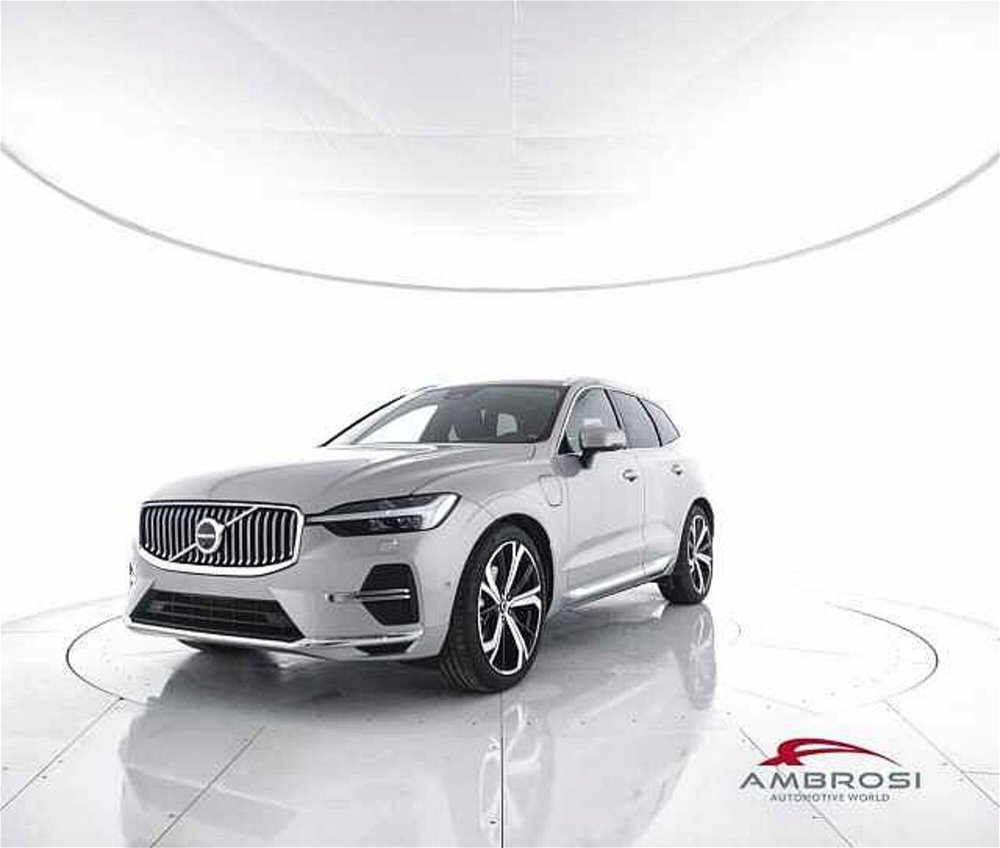 Volvo XC60 T6 Recharge AWD Plug-in Hybrid aut. Ultimate Bright nuova a Corciano