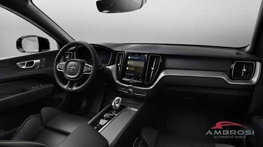 Volvo XC60 nuova a Viterbo (9)