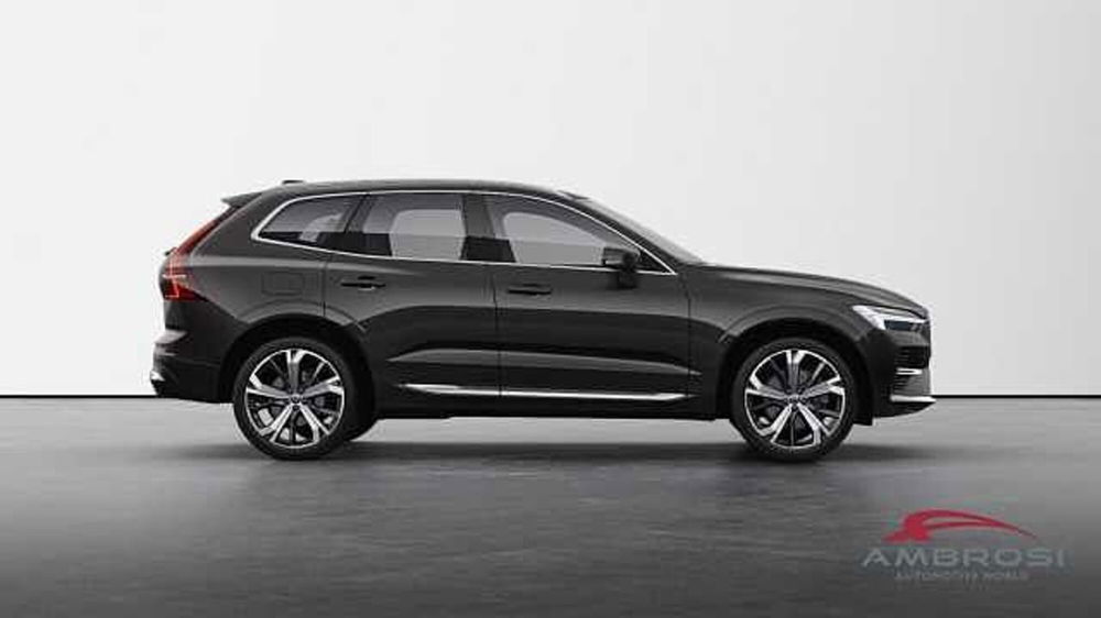 Volvo XC60 T6 Recharge AWD Plug-in Hybrid aut. Ultimate Bright nuova a Viterbo (3)