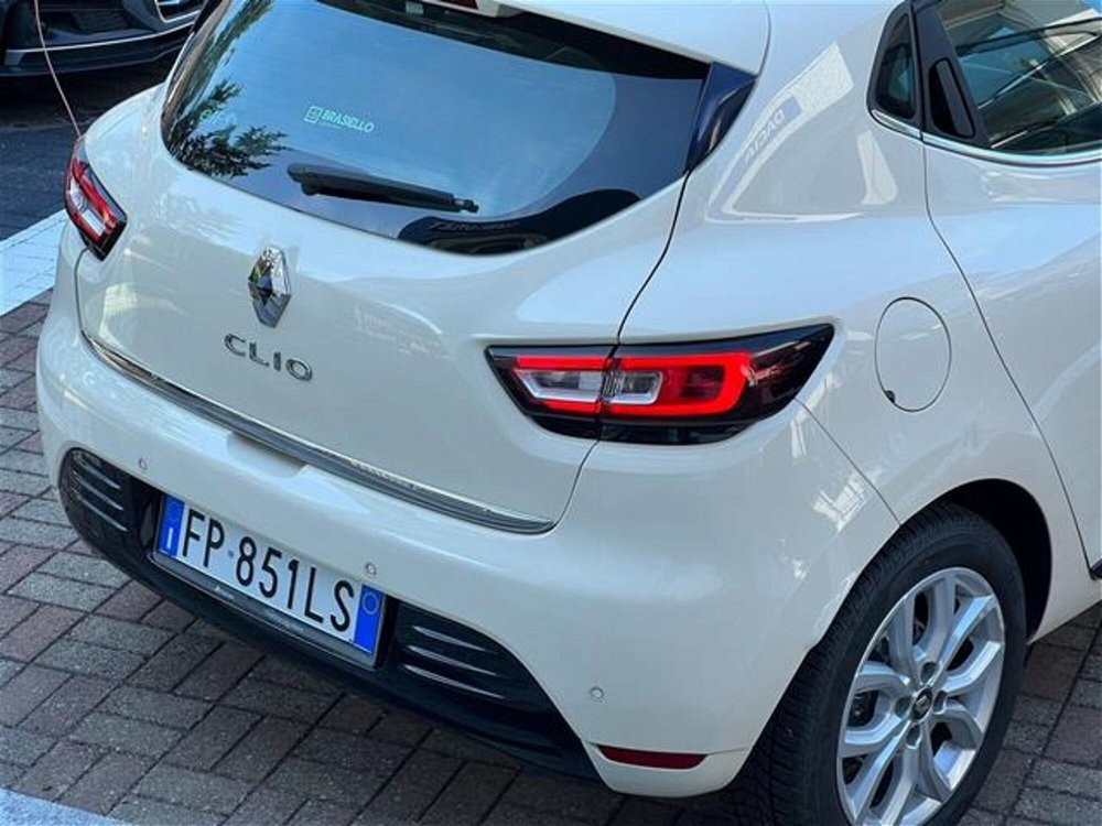 Renault Clio dCi 8V 90CV EDC Start&Stop 5 porte Energy Intens  del 2018 usata a Vigevano (5)