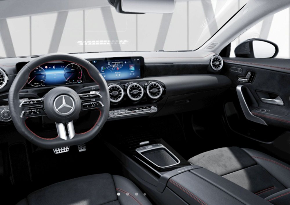 Mercedes-Benz CLA 200 d Automatic AMG Line Premium Plus nuova a Ferrara (3)