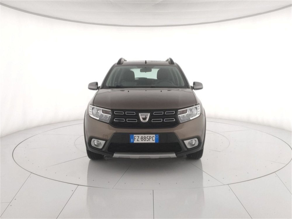 Dacia Sandero Stepway 0.9 TCe 90 CV Comfort  del 2020 usata a Roma (5)
