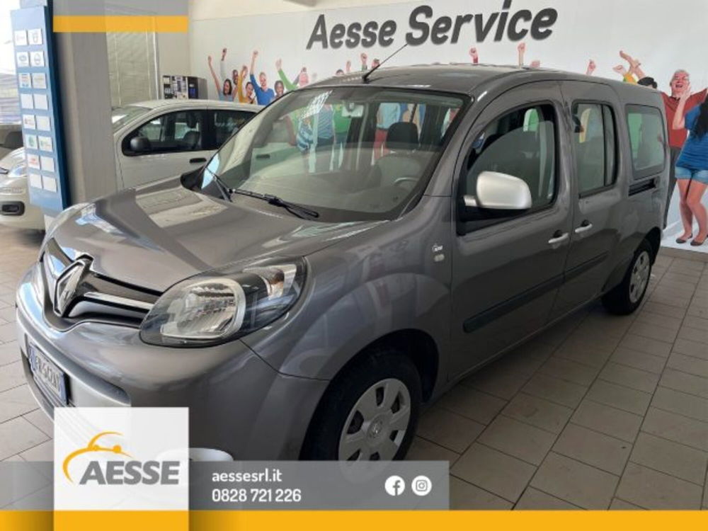 Renault Grand Kangoo dCi 110CV Stop & Start 7 posti  del 2018 usata a Capaccio