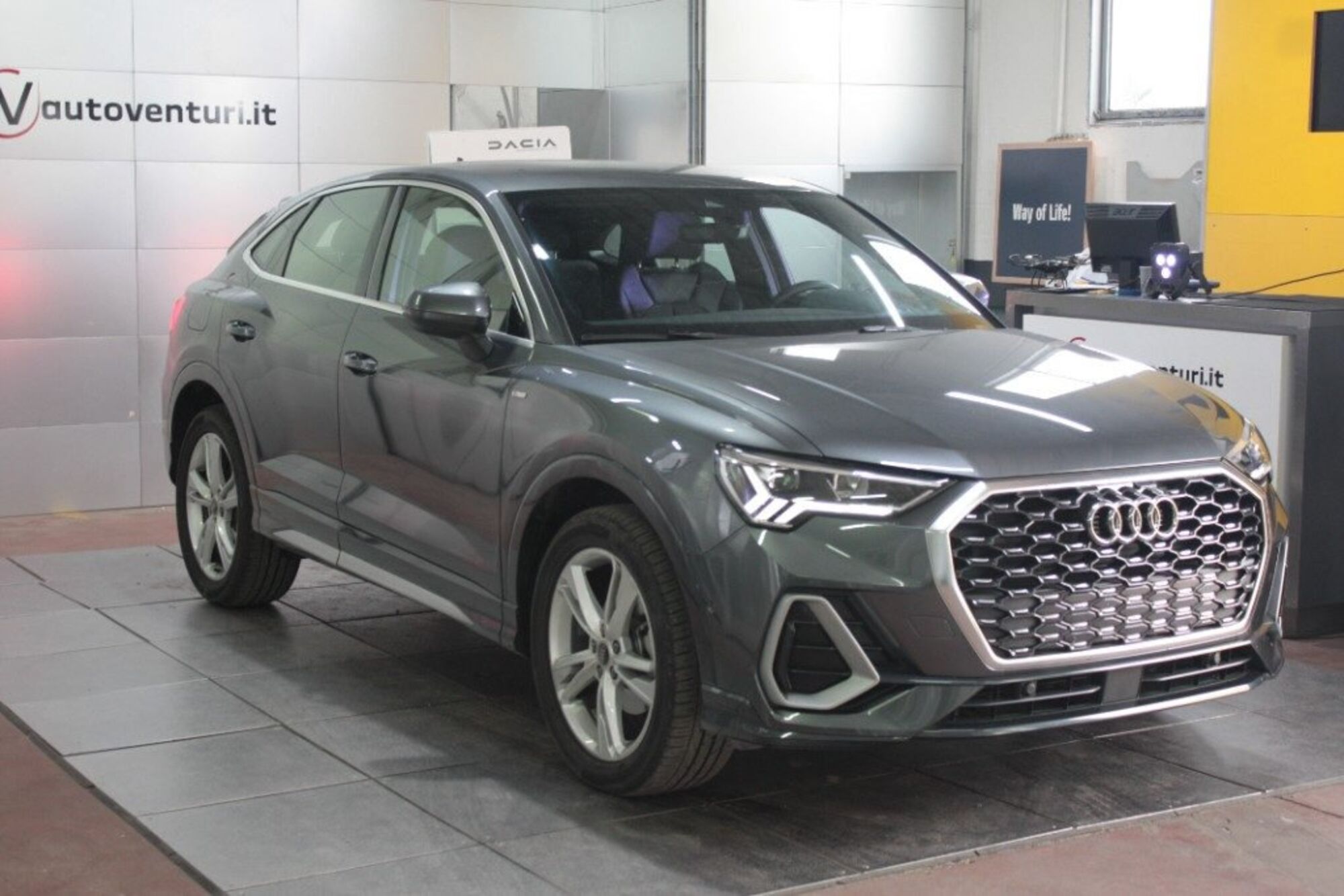 Audi Q3 Sportback Sportback 35 2.0 tdi s-tronic del 2023 usata a Civita Castellana