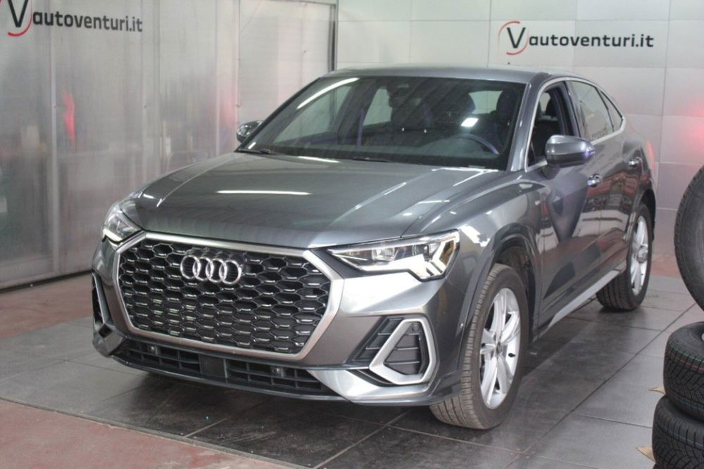 Audi Q3 Sportback Sportback 35 2.0 tdi s-tronic del 2023 usata a Civita Castellana (2)