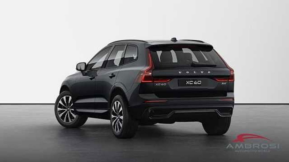 Volvo XC60 B4 (d) AWD automatico Plus Dark nuova a Corciano (3)