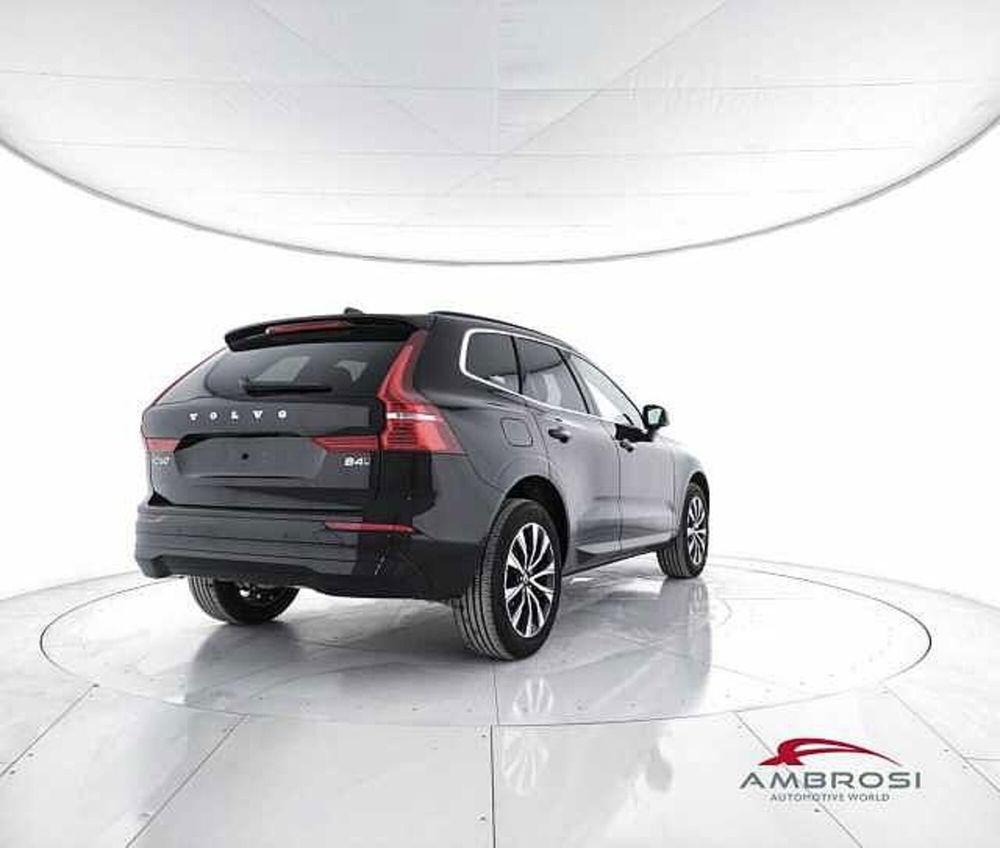 Volvo XC60 B4 (d) AWD automatico Plus Dark nuova a Viterbo (3)