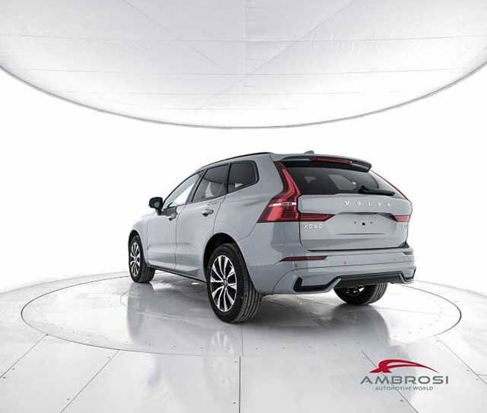 Volvo XC60 nuova a Viterbo (4)