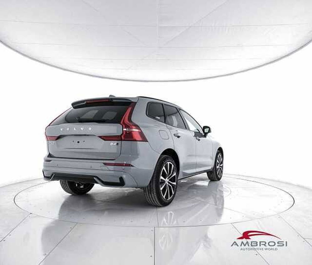 Volvo XC60 nuova a Viterbo (3)