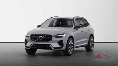 Volvo XC60 B4 (d) AWD automatico Plus Dark nuova a Viterbo