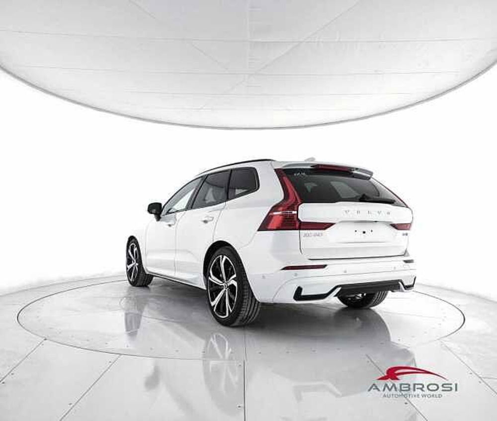 Volvo XC60 nuova a Viterbo (4)