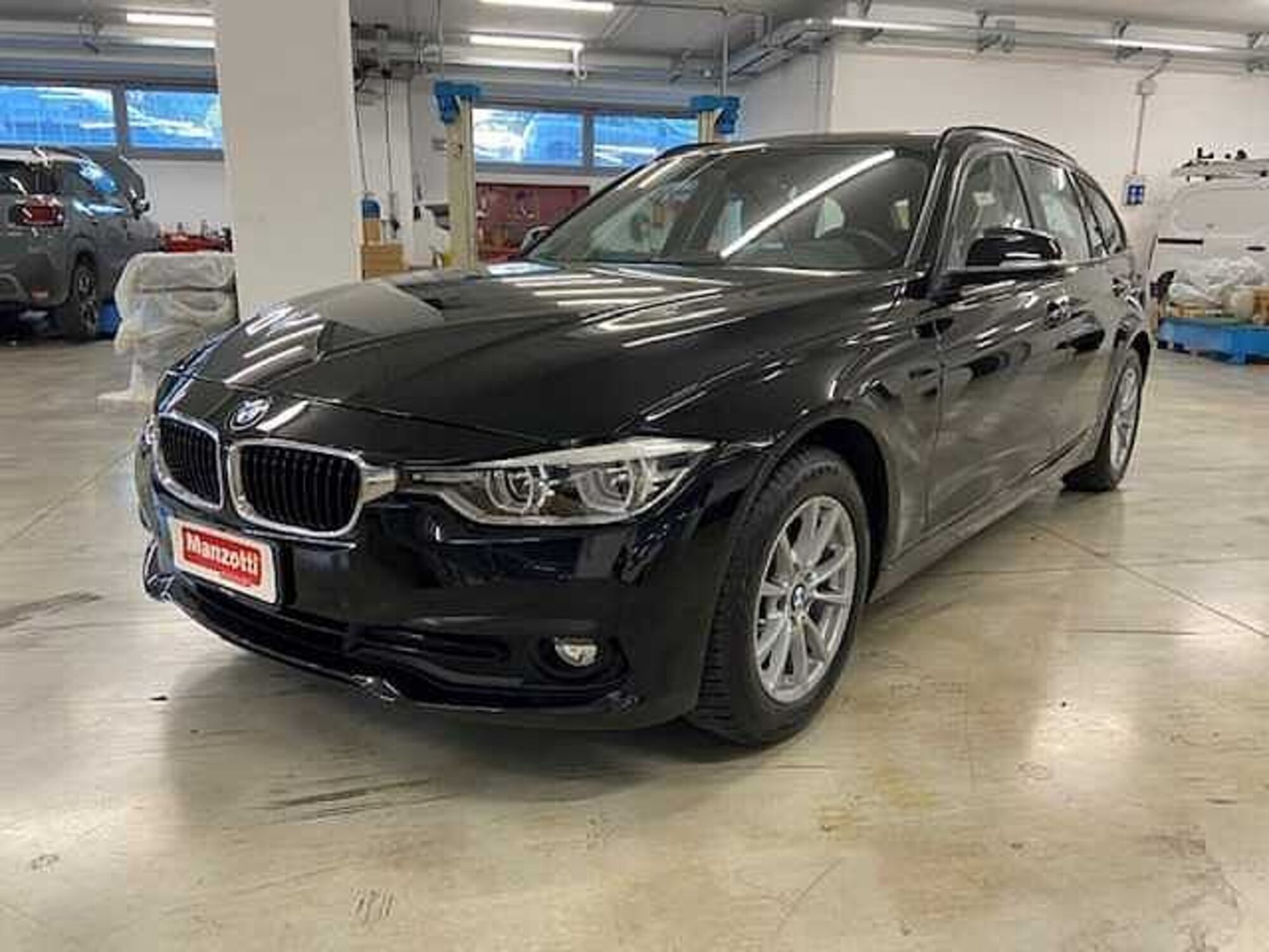 BMW Serie 3 Touring 316d  Business Advantage aut.  del 2019 usata a Castelfranco Veneto