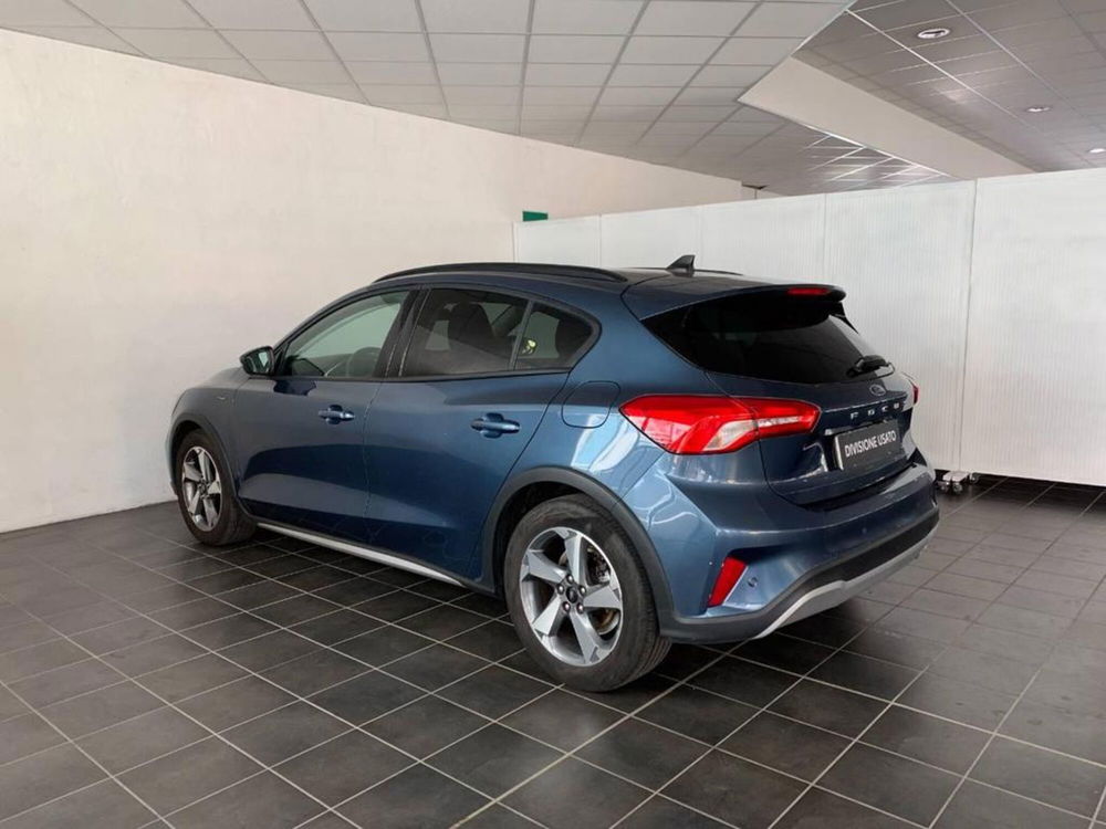 Ford Focus 1.5 EcoBlue 120 CV 5p. Active  del 2020 usata a Torino (2)