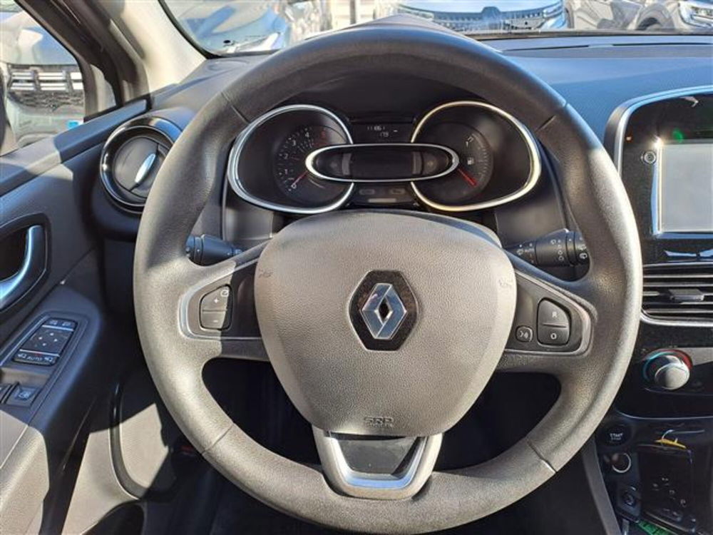 Renault Clio usata a Livorno (9)