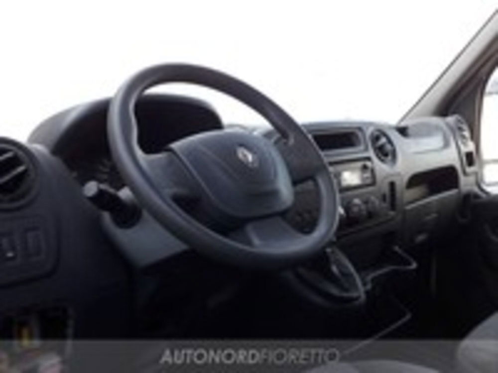 Renault Master Telaio T35 2.3 dCi 130 TP PM Cabinato Ice  del 2019 usata a Pordenone (5)