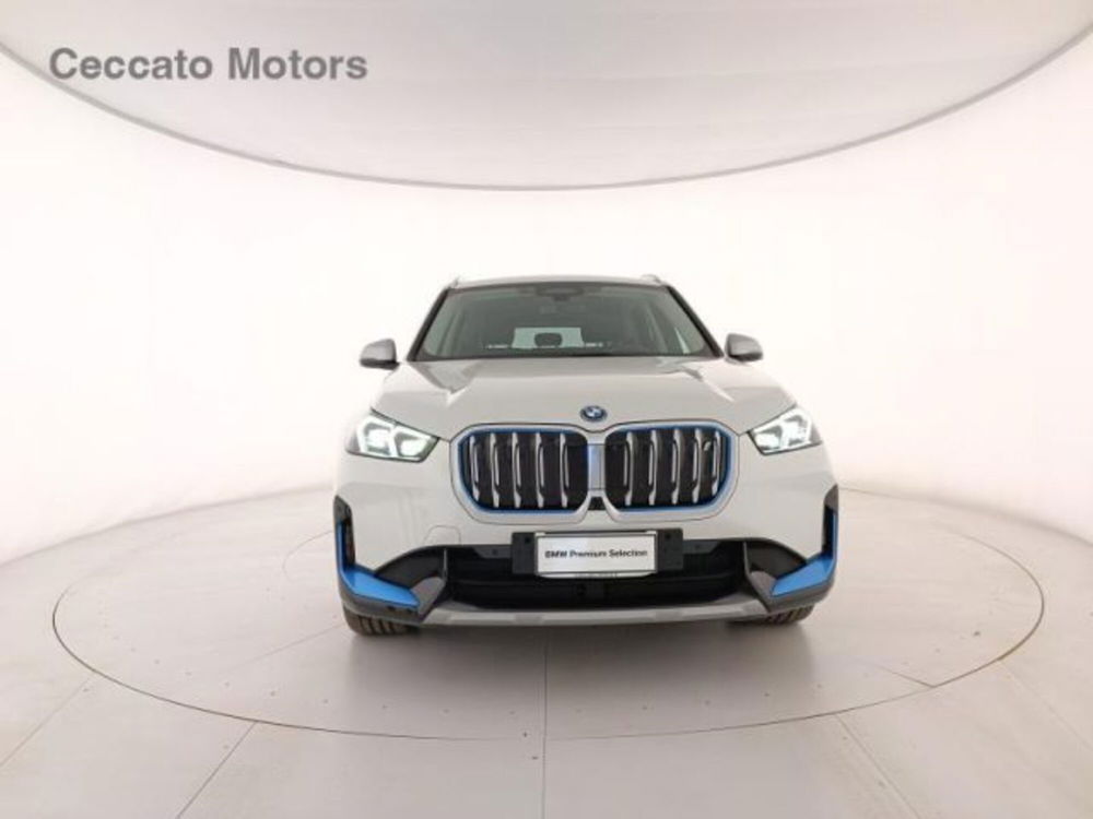 BMW iX1 iX1 xdrive 30 X-Line del 2023 usata a Padova (2)