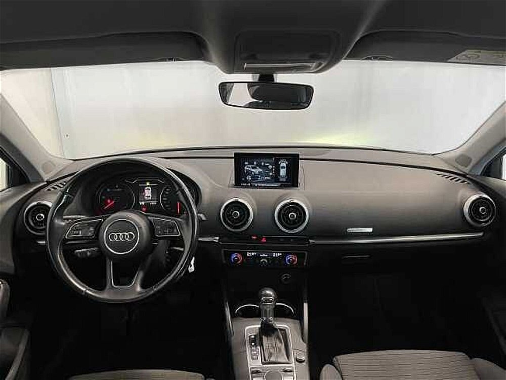 Audi A3 Sportback 1.6 TDI S tronic Sport del 2016 usata a Lucca (3)
