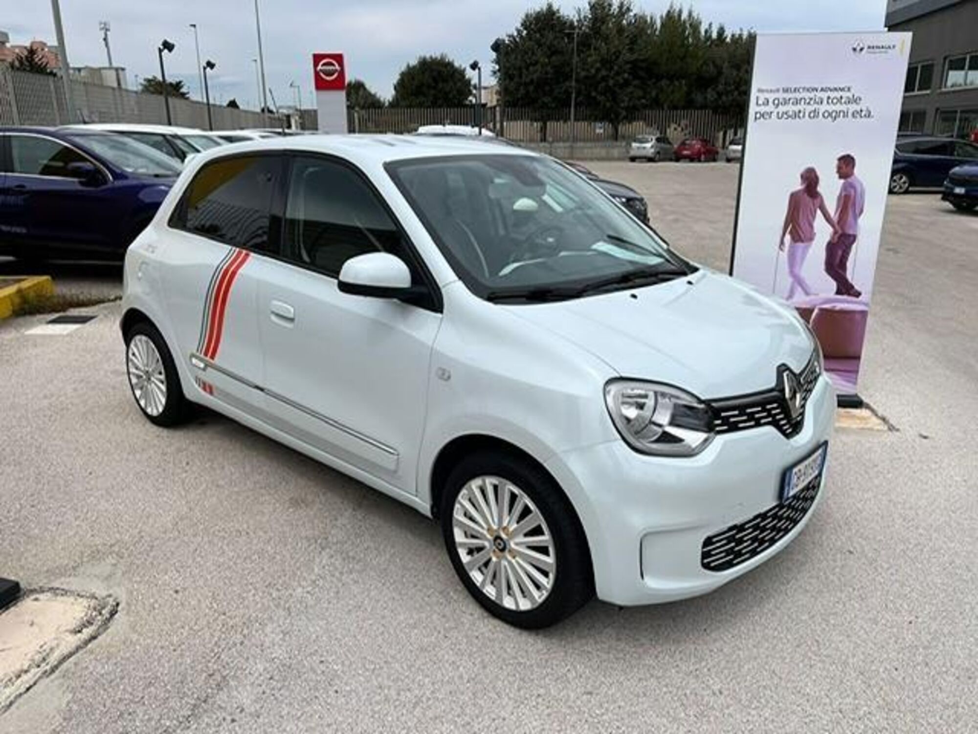 Renault Twingo Electric Vibes  del 2020 usata a Brindisi