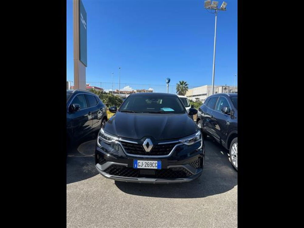 Renault Arkana 140 CV EDC R.S. Line del 2022 usata a Brindisi (2)