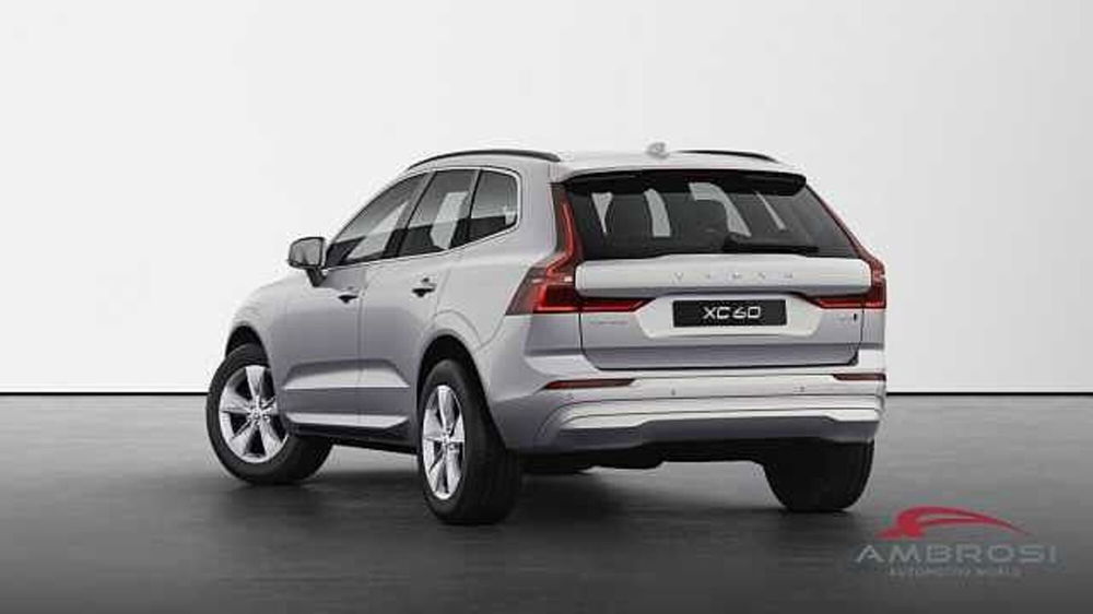 Volvo XC60 nuova a Viterbo (3)