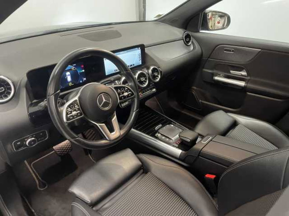 Mercedes-Benz GLA SUV usata a Napoli (11)