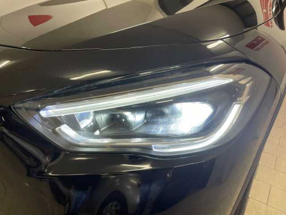 Mercedes-Benz GLA SUV usata a Napoli (19)