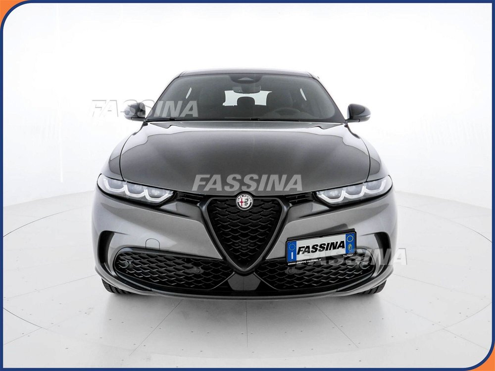 Alfa Romeo Tonale Tonale 1.3 280CV PHEV AT6 Q4 Veloce nuova a Milano (2)
