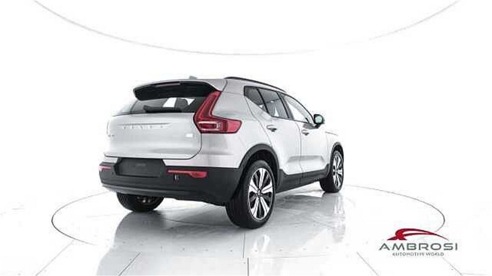 Volvo XC40 Recharge Pure Electric Single Motor RWD Core nuova a Corciano (3)