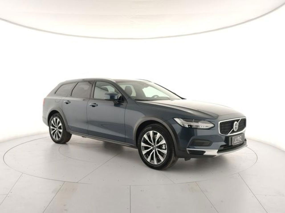 Volvo V90 Cross Country nuova a Modena (6)