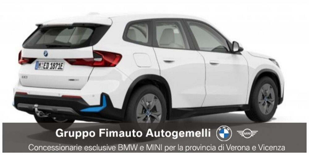 BMW iX1 iX1 xdrive 30 nuova a Verona (2)