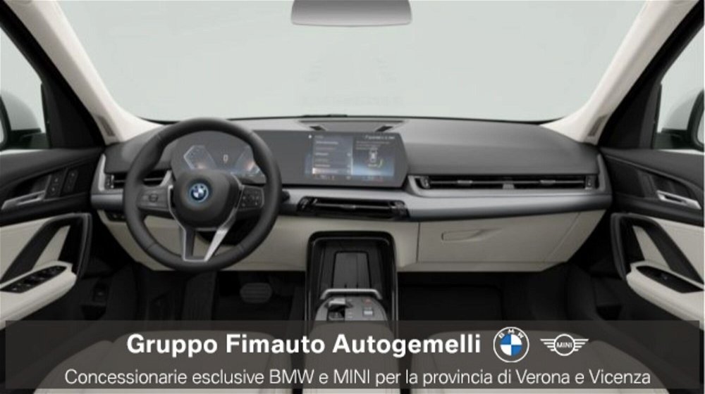 BMW iX1 iX1 xdrive 30 nuova a Verona (4)