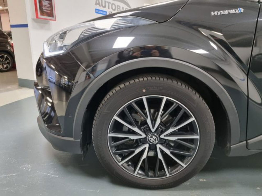 Toyota Toyota C-HR usata a Brescia (3)