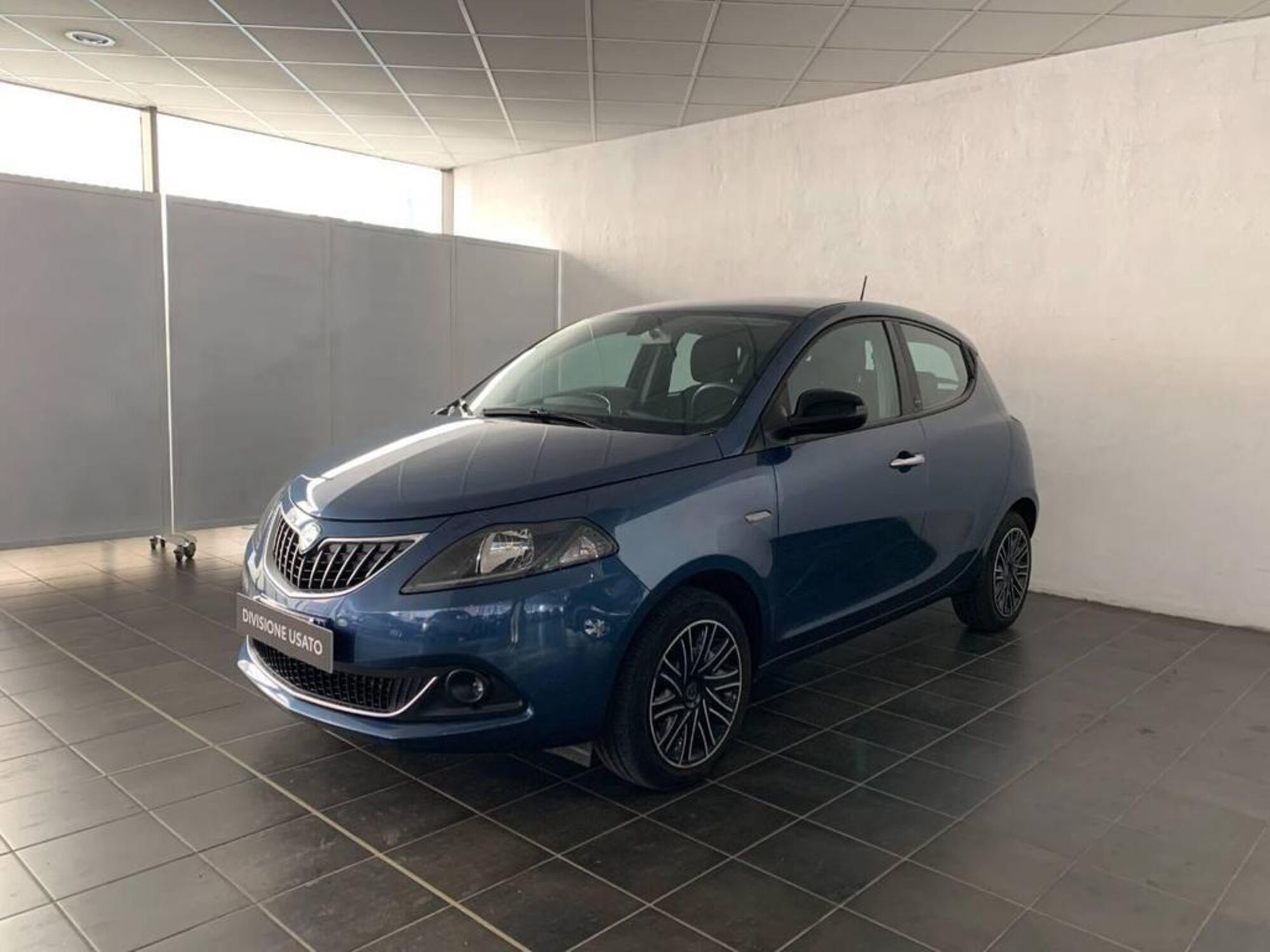 Lancia Ypsilon 1.0 FireFly 5 porte S&amp;S Hybrid Gold Plus del 2021 usata a Torino