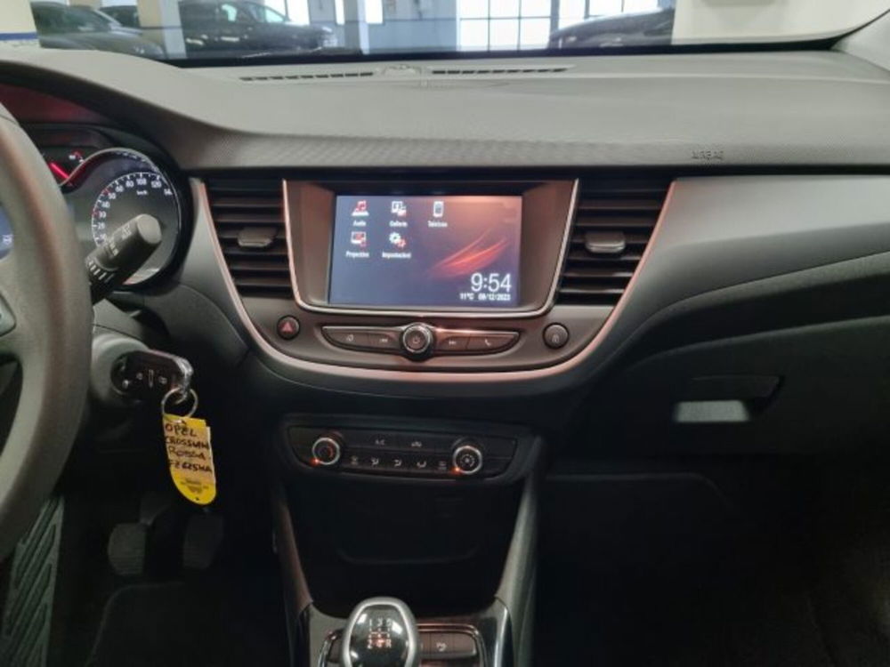 Opel Crossland X usata a Brescia (12)