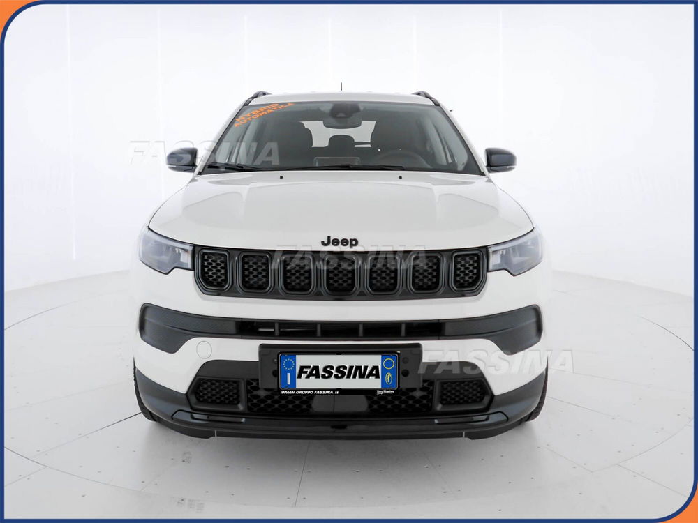 Jeep Compass nuova a Milano (2)