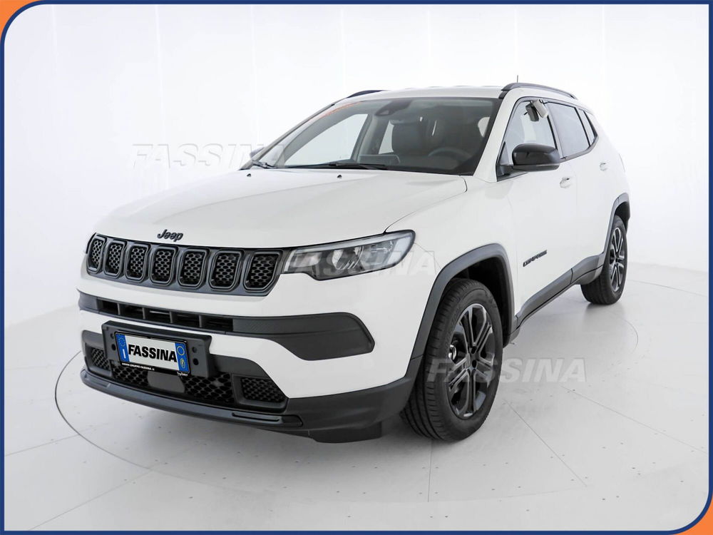 Jeep Compass nuova a Milano (3)