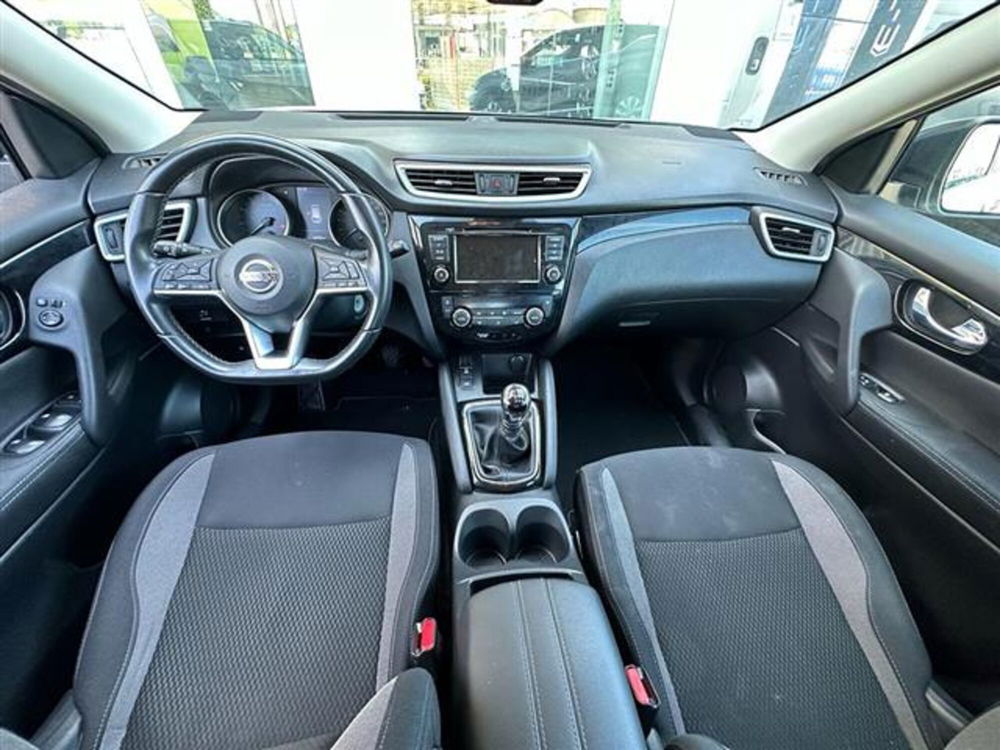 Nissan Qashqai usata a Livorno (10)