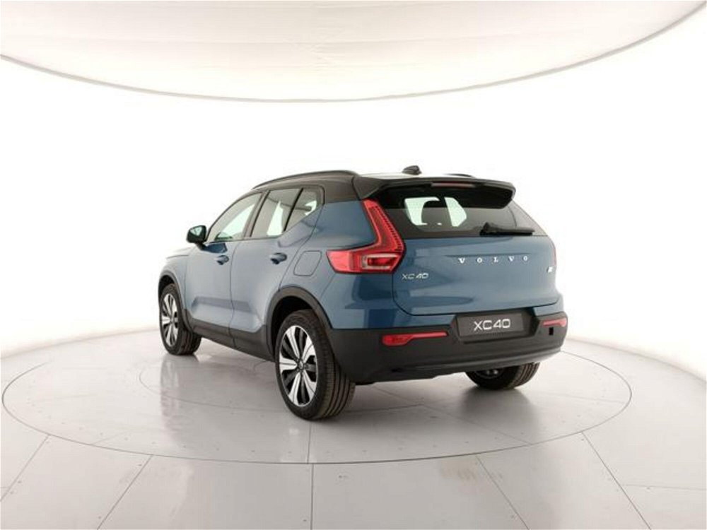 Volvo XC40 Recharge Pure Electric Twin Motor AWD Plus  nuova a Modena (3)