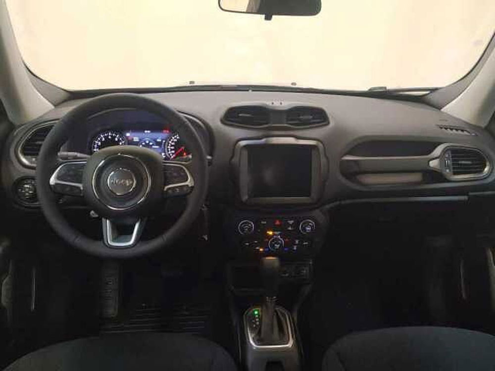 Jeep Renegade nuova a Cuneo (16)