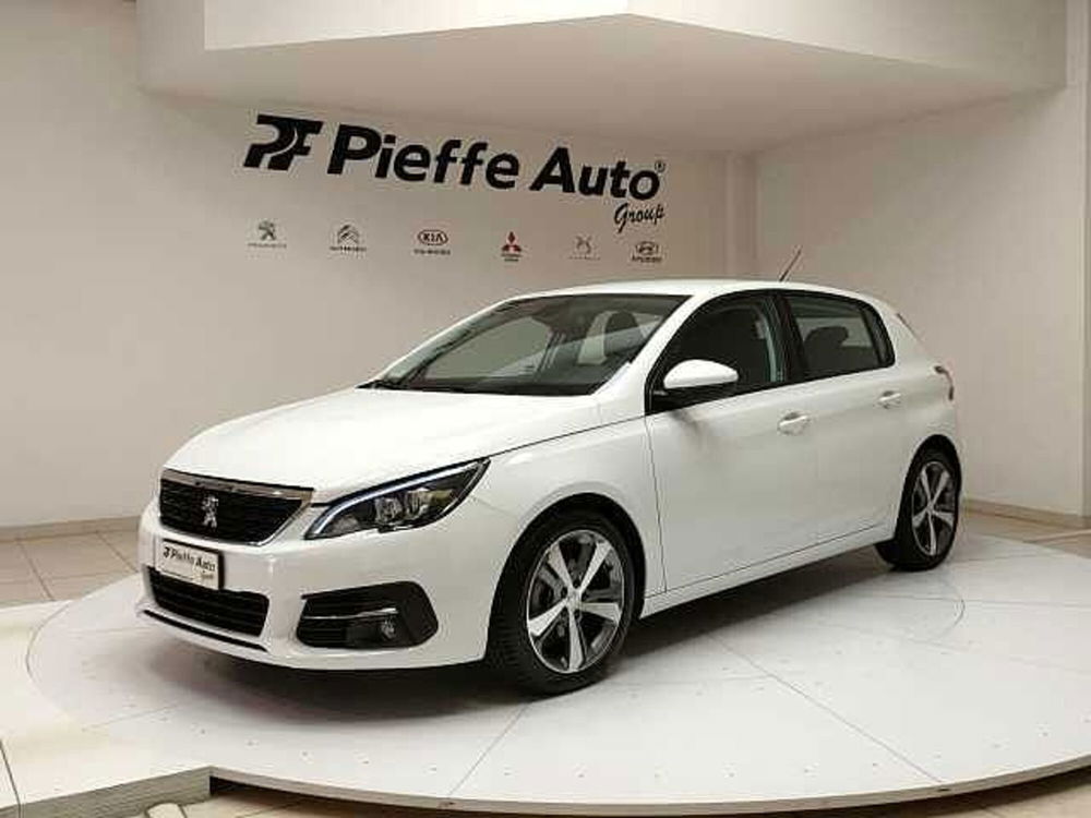 Peugeot 308 PureTech Turbo 130 S&S Active  del 2020 usata a Teramo