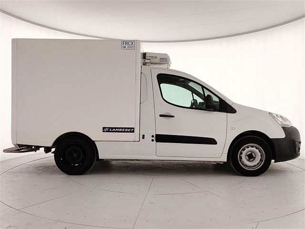Peugeot Partner Telaio BlueHDi 100 L1 Pian.Cab. isotermico std pescheria del 2020 usata a Teramo (4)